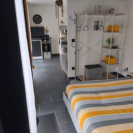 Grand Studio 2 Personnes Saint-Amand-Montrond Exterior photo